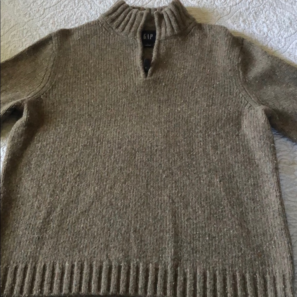Gap zippered crew neck sweater